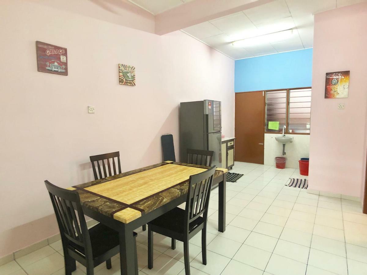 Sakura 2 Homestay Кампар Екстериор снимка